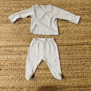Kissy Kissy Infant footed pants/top set, 0-3 months